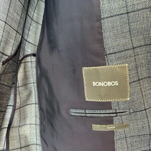 Bonobos Slim fit 42R sport coat